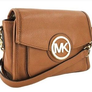 Michael Kors leathercrossbody bag